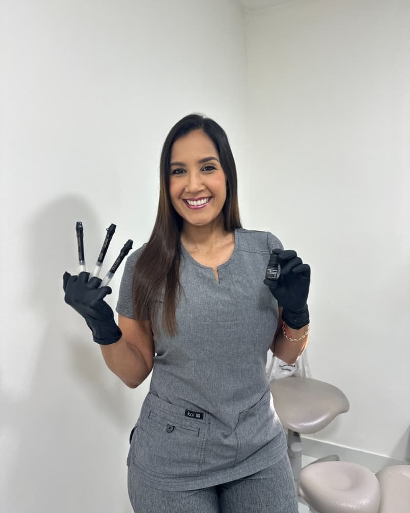 Dr. Elena Barroso, specialist in aesthetic dentistry